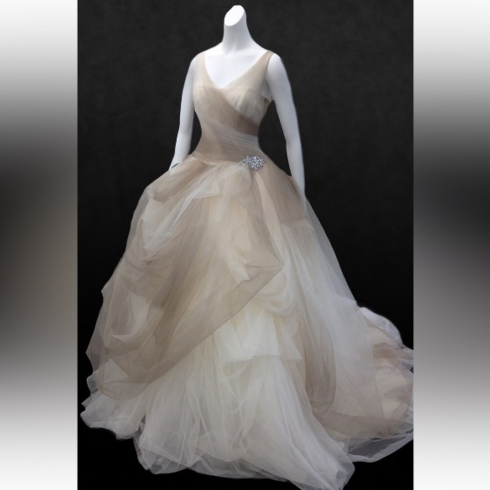 New with tags Vera Wang White- Ivory and Stone Ombre Tulle Wedding Dress.